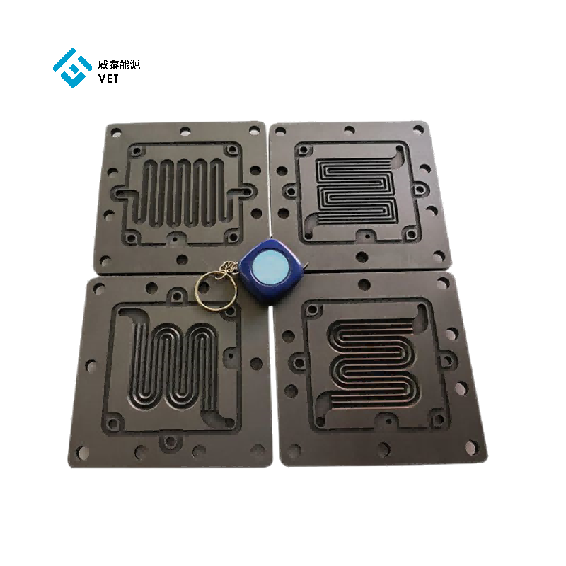Graphite bipolar plates for improving fuel cell efficiency