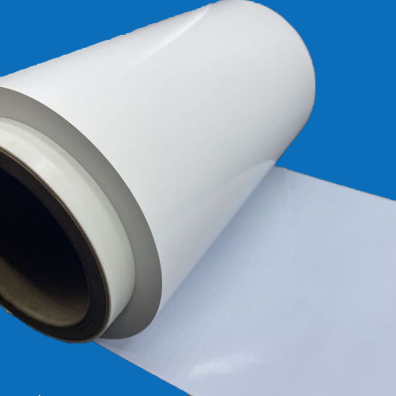 Màng trao đổi proton cung cấp độ dẫn ổn định